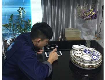 工程師遠(yuǎn)程教客戶(hù)處理問(wèn)題