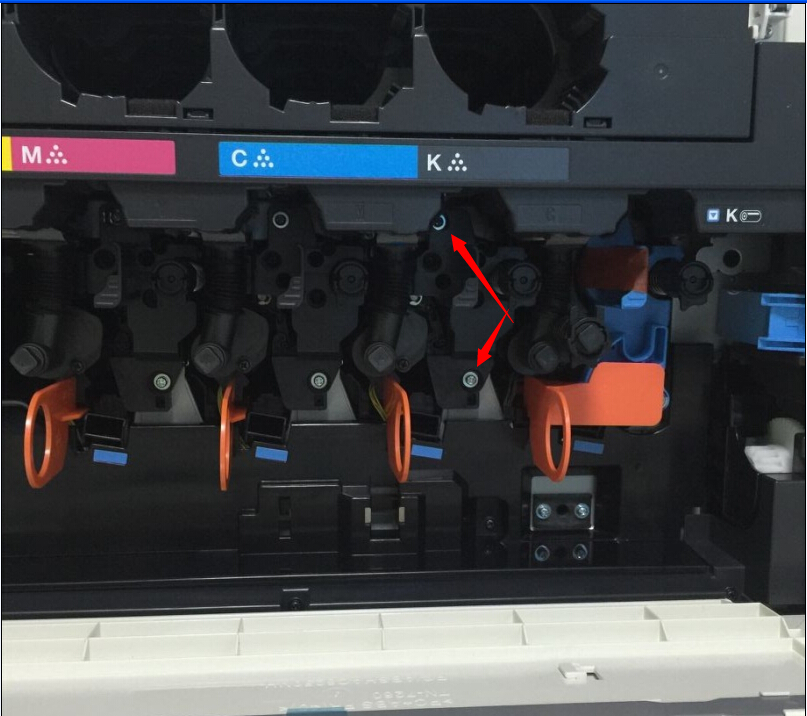 柯尼卡美能達復印機C227硒鼓更換步驟3