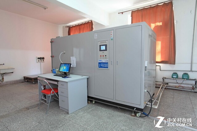 巨大的環(huán)保測(cè)試試驗(yàn)箱